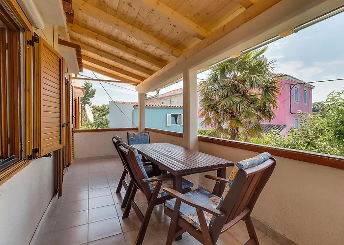 And Rukonic Apartman Nerezine