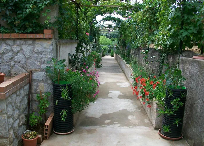 And Rukonic 公寓 内里吉恩